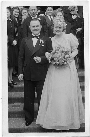 Bridesmaid & groomsman 4