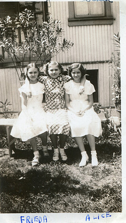 Sitting on the bench Frieda & Alice